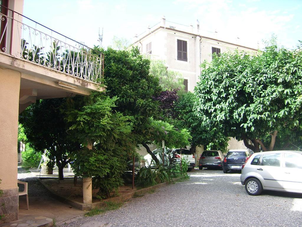 Hotel Fiorenza & Banksia Meuble Alassio Exterior photo