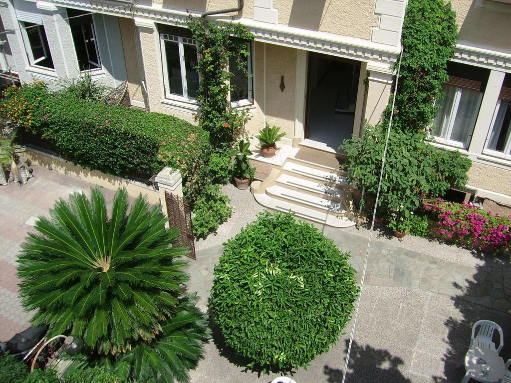 Hotel Fiorenza & Banksia Meuble Alassio Exterior photo