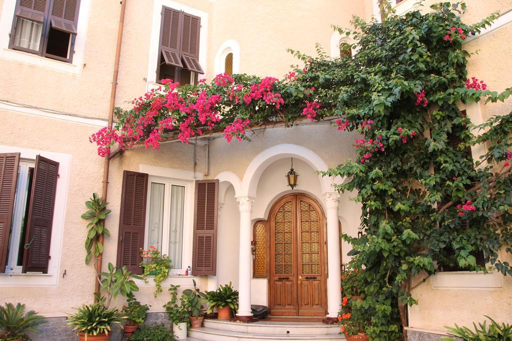 Hotel Fiorenza & Banksia Meuble Alassio Exterior photo